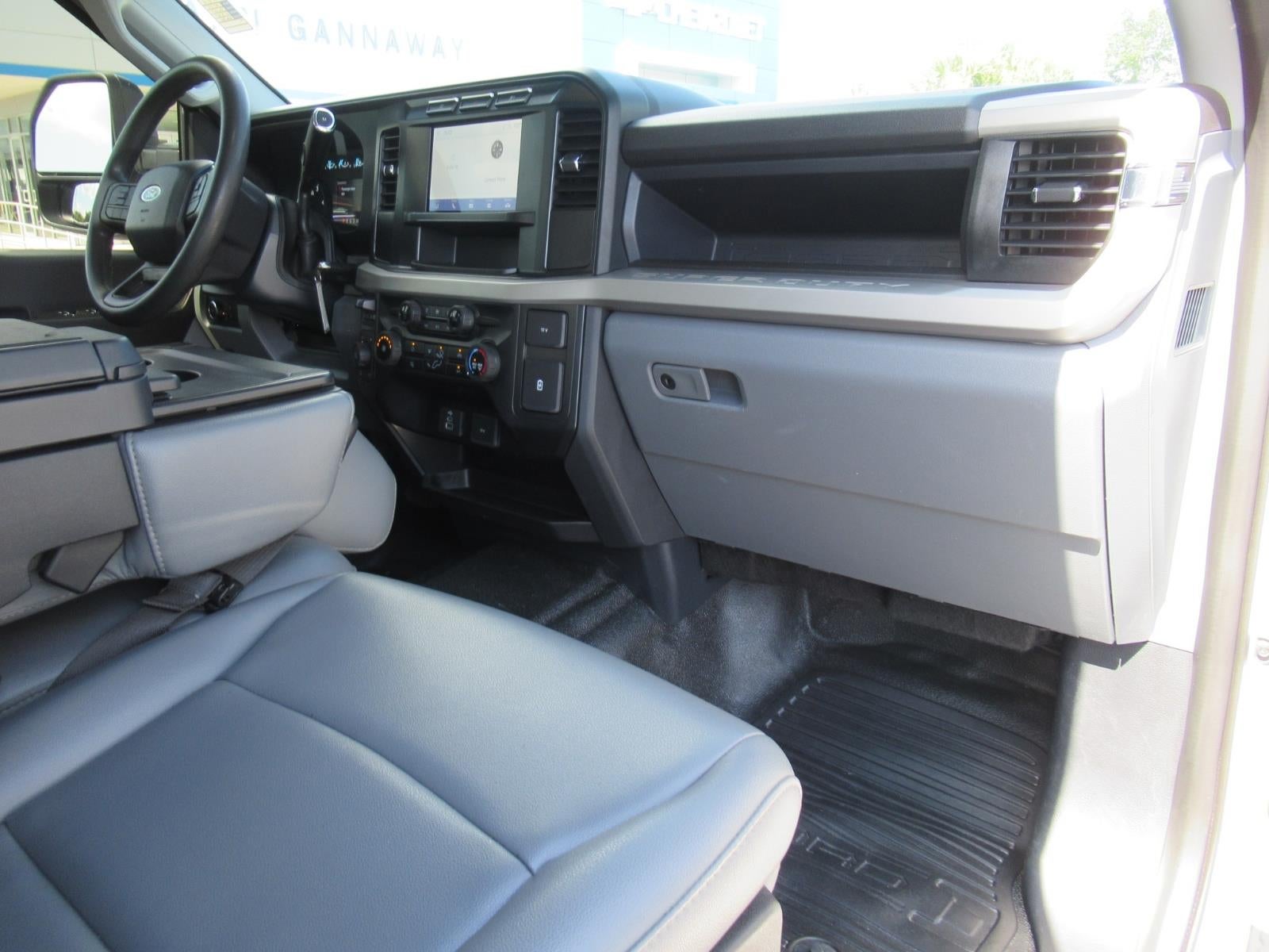 2024 Ford Super Duty F-350 SRW XL