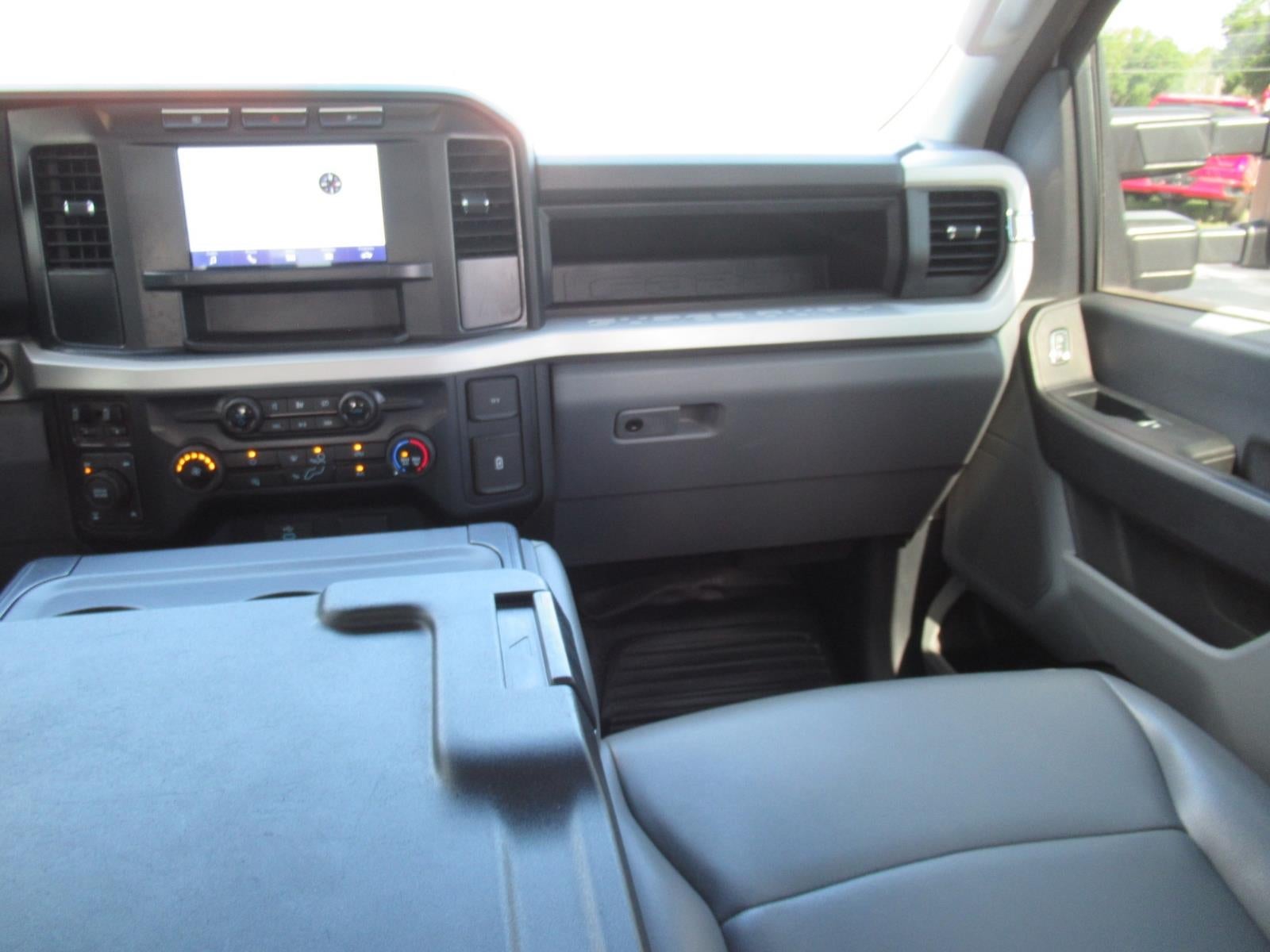 2024 Ford Super Duty F-350 SRW XL