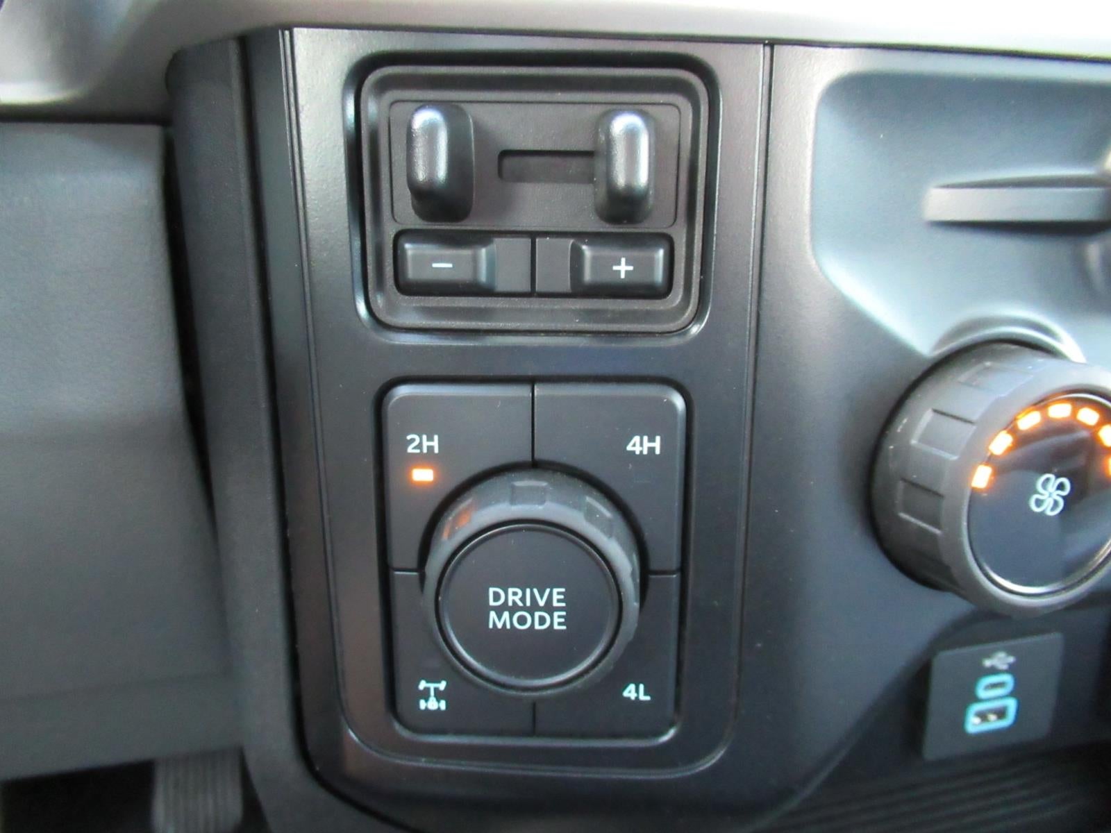 2024 Ford Super Duty F-350 SRW XL