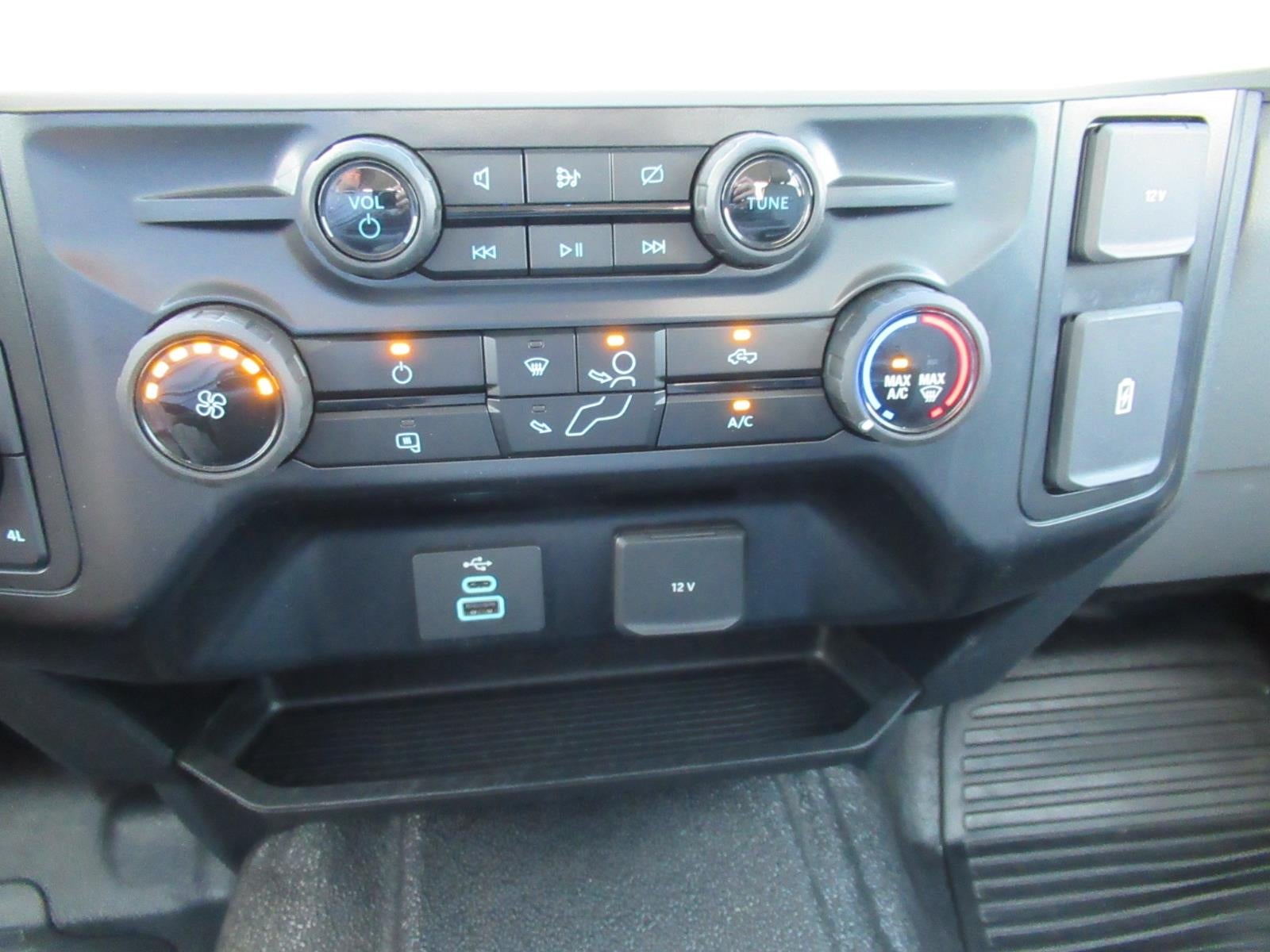 2024 Ford Super Duty F-350 SRW XL