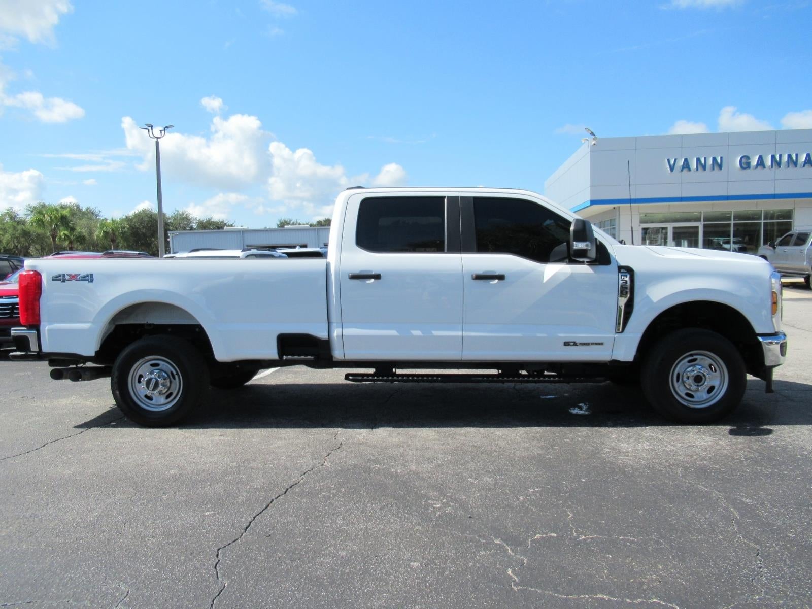2024 Ford Super Duty F-350 SRW XL