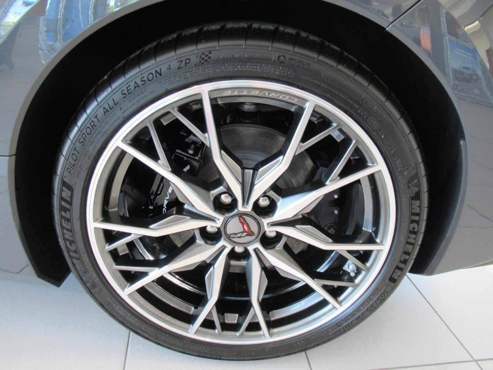 2027 Chevrolet Corvette Stingray 2LT