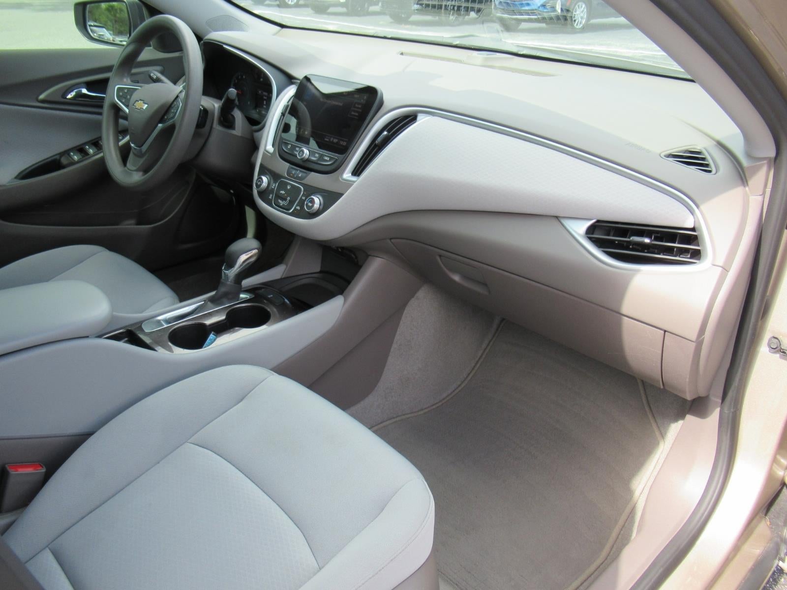 2022 Chevrolet Malibu LS