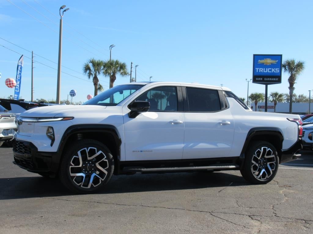 2025 Chevrolet Silverado EV RST - Max Range