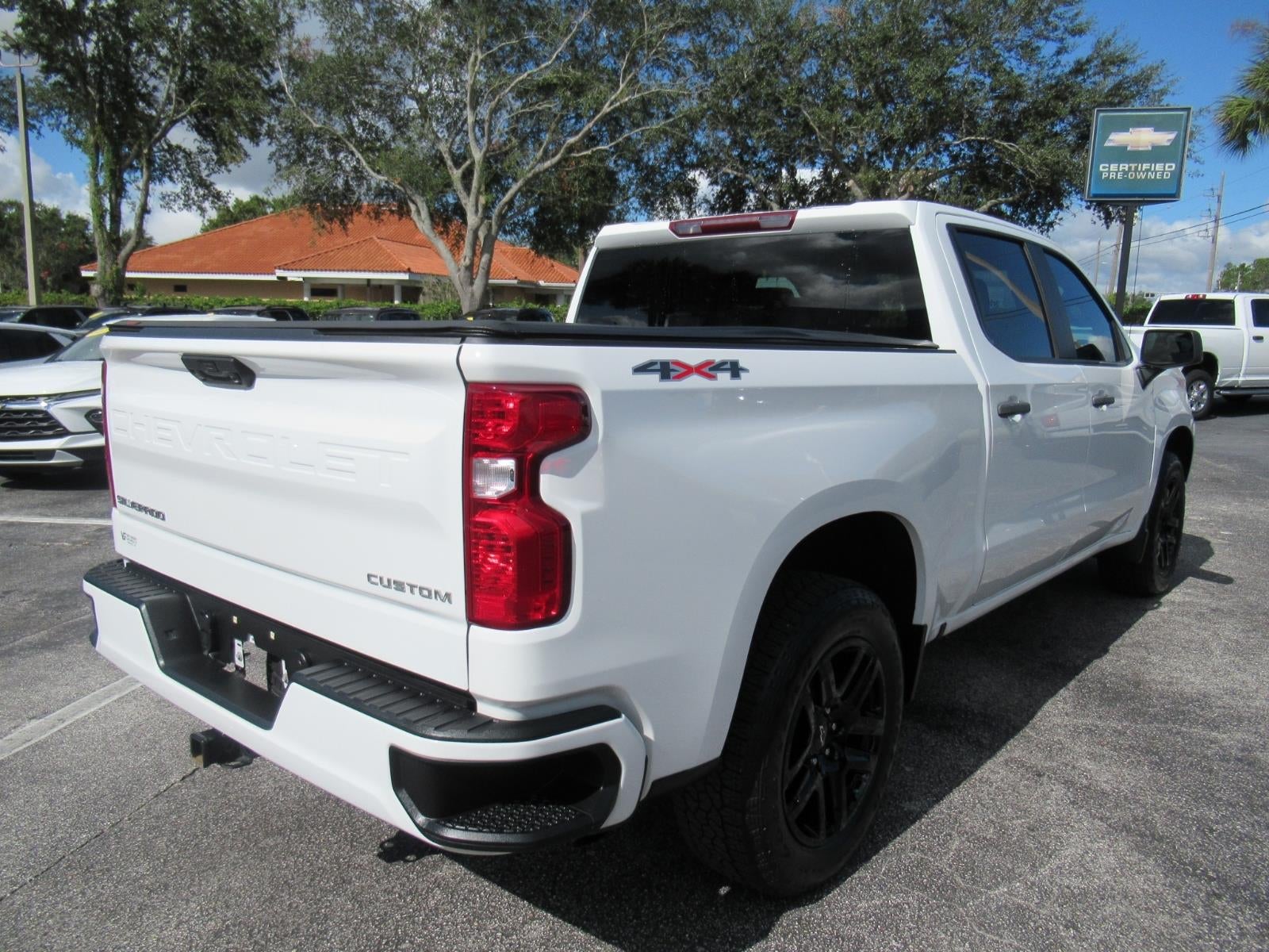 2024 Chevrolet Silverado 1500 Custom
