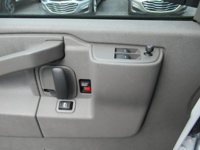 2025 Chevrolet Express Cargo WT