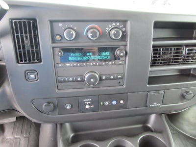 2025 Chevrolet Express Cargo WT