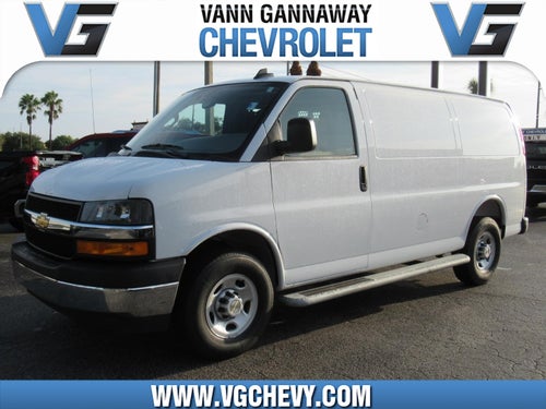 2025 Chevrolet Express Cargo WT