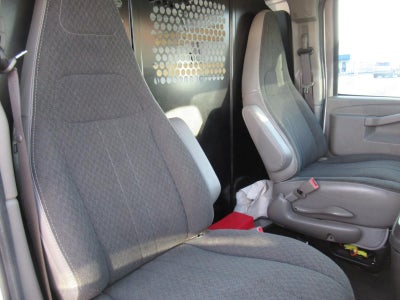 2025 Chevrolet Express Cargo WT