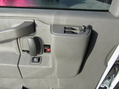 2025 Chevrolet Express Cargo WT