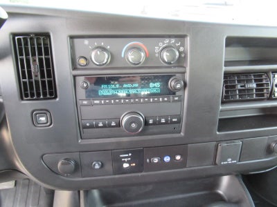 2025 Chevrolet Express Cargo WT