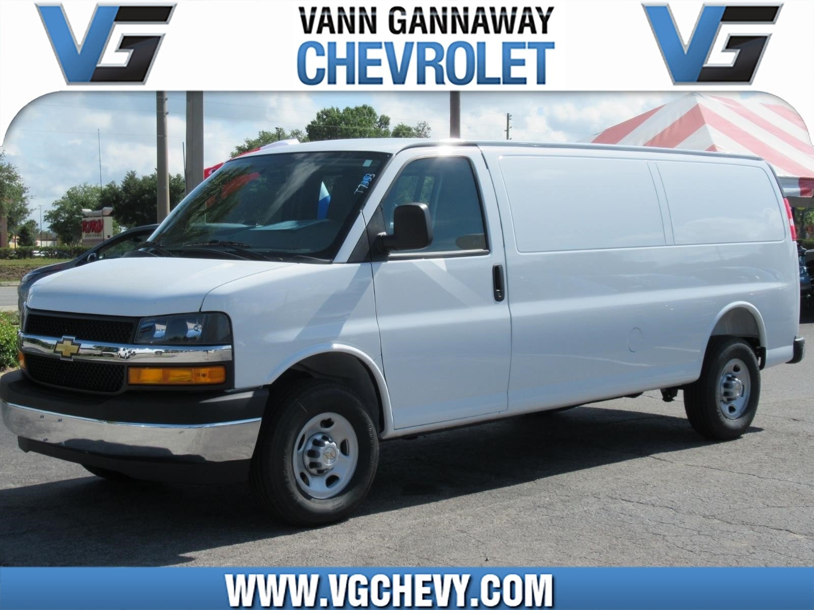 2026 Chevrolet Express 2500 Extended Work Van HD's photo