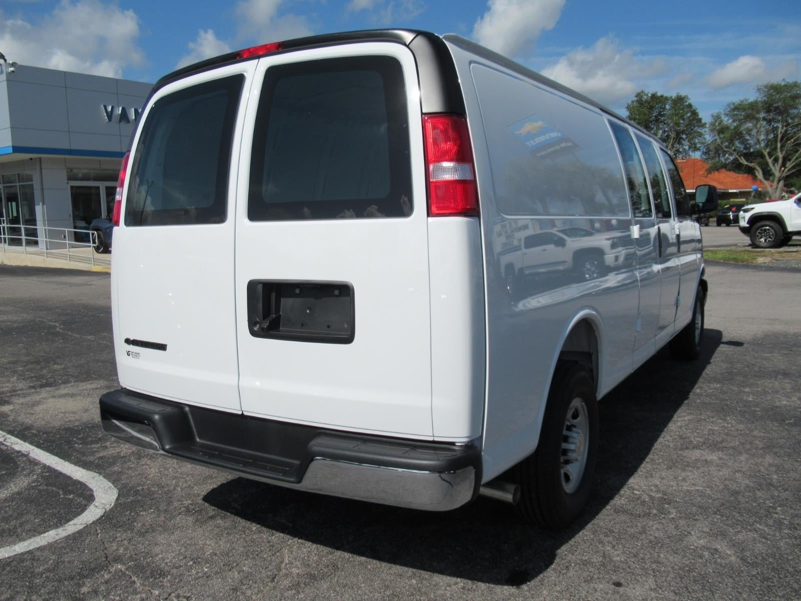 2026 Chevrolet Express Cargo WT