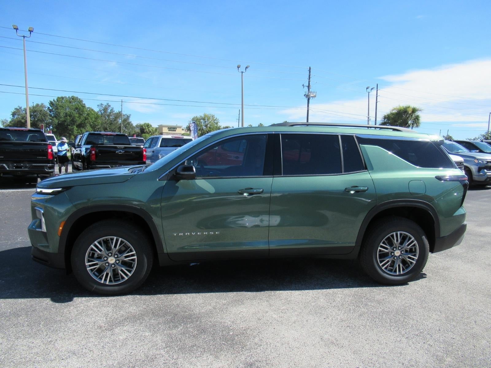 2027 Chevrolet Traverse LT