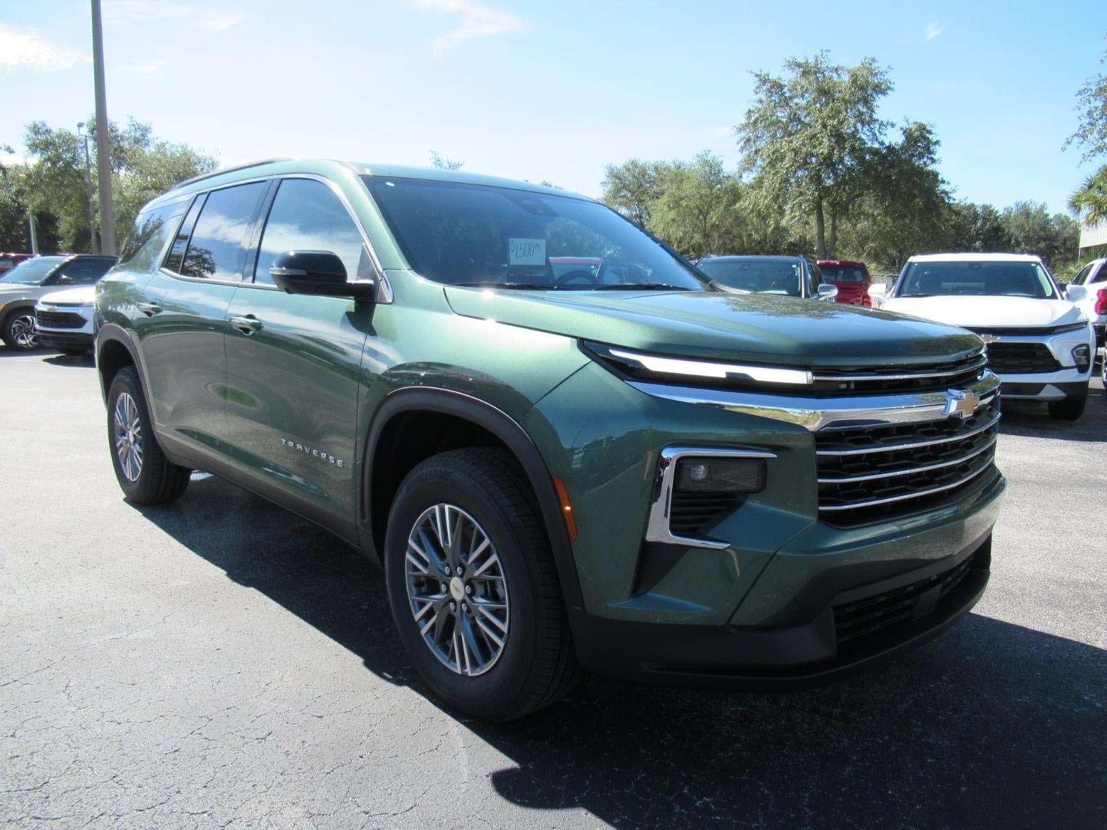 2027 Chevrolet Traverse LT