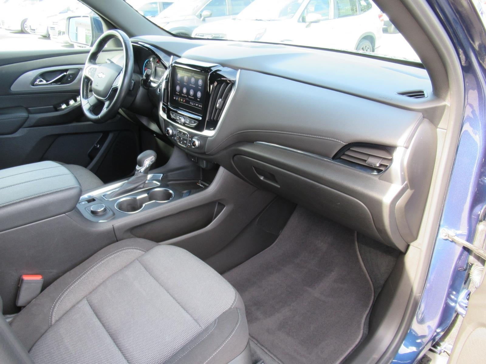 2022 Chevrolet Traverse LT Cloth