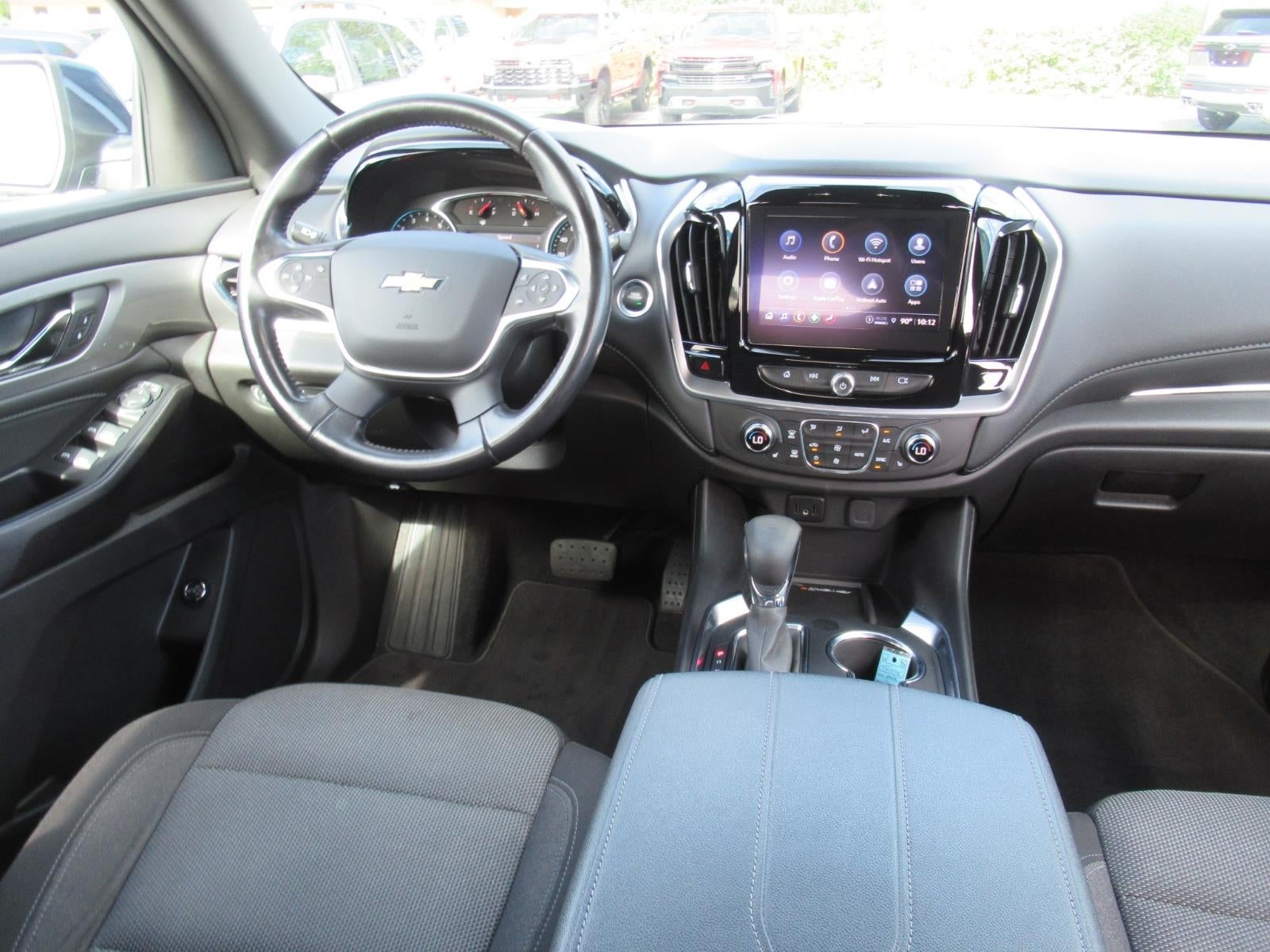 2022 Chevrolet Traverse LT Cloth