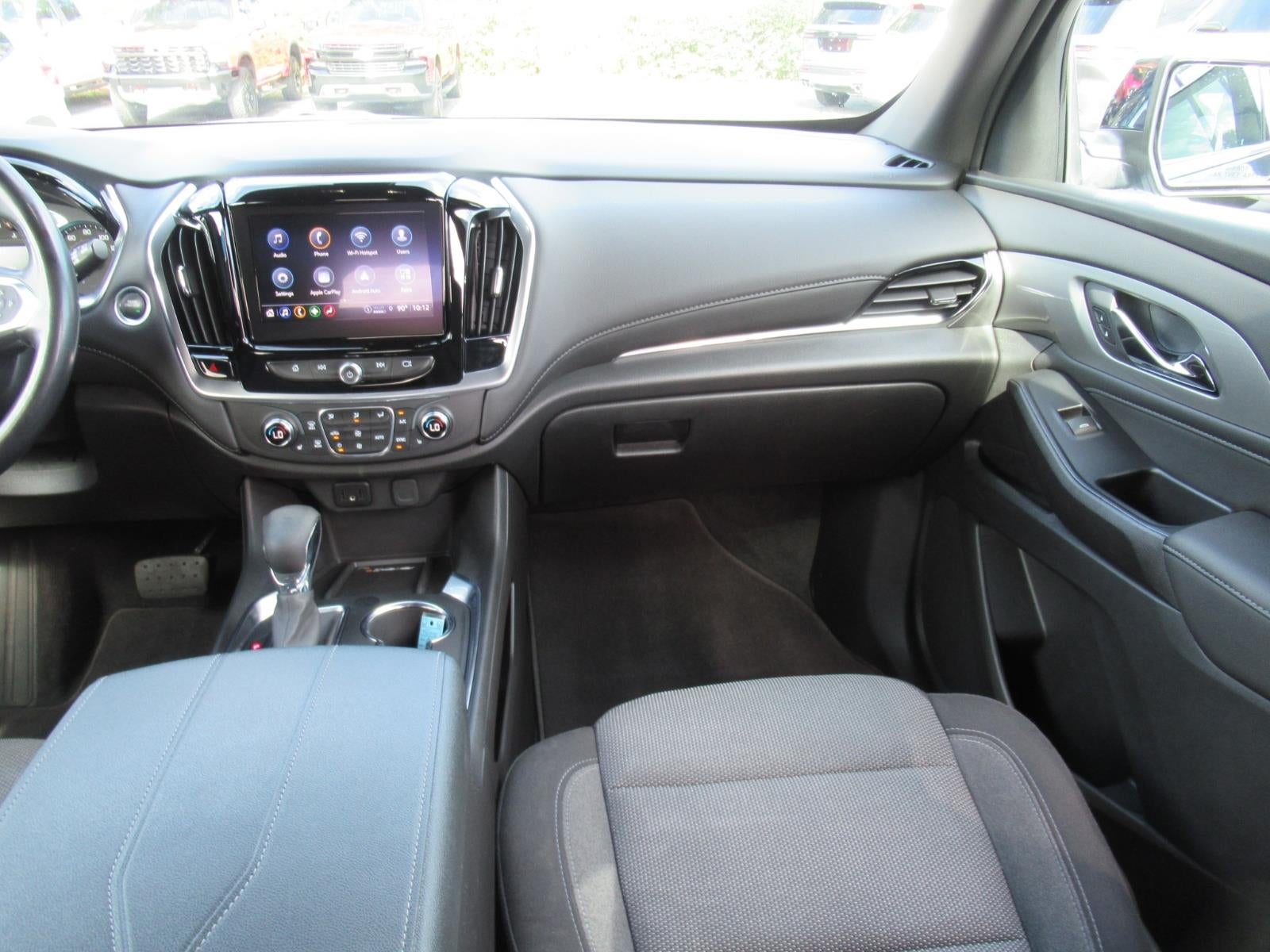 2022 Chevrolet Traverse LT Cloth