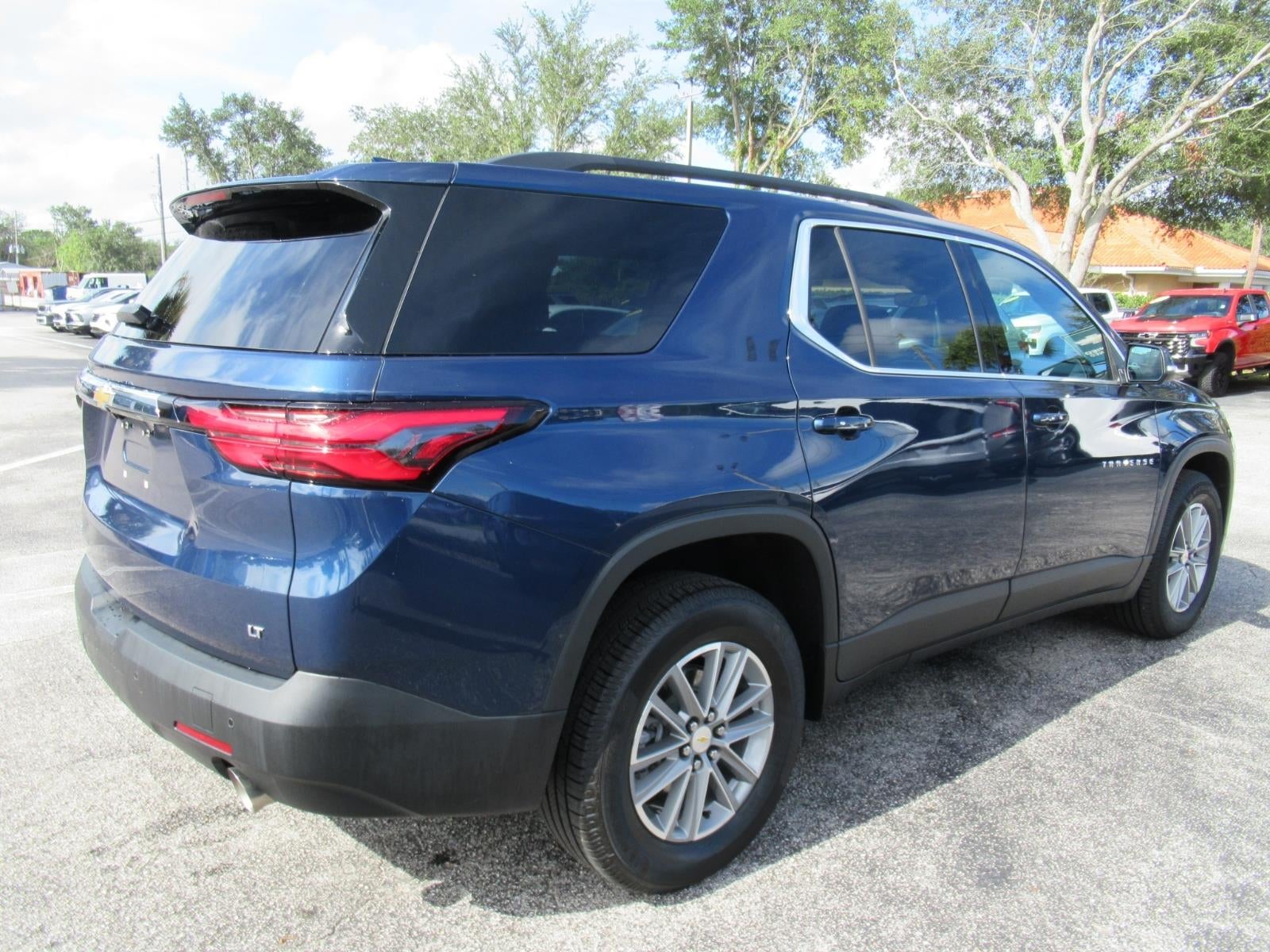 2022 Chevrolet Traverse LT Cloth