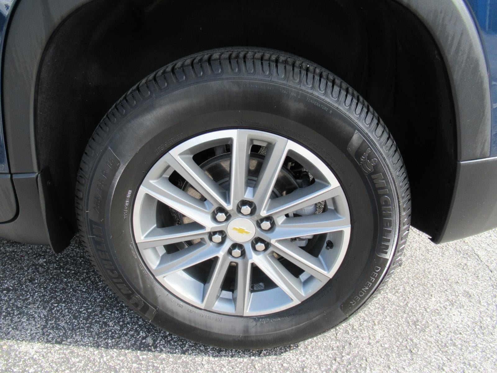 2022 Chevrolet Traverse LT Cloth