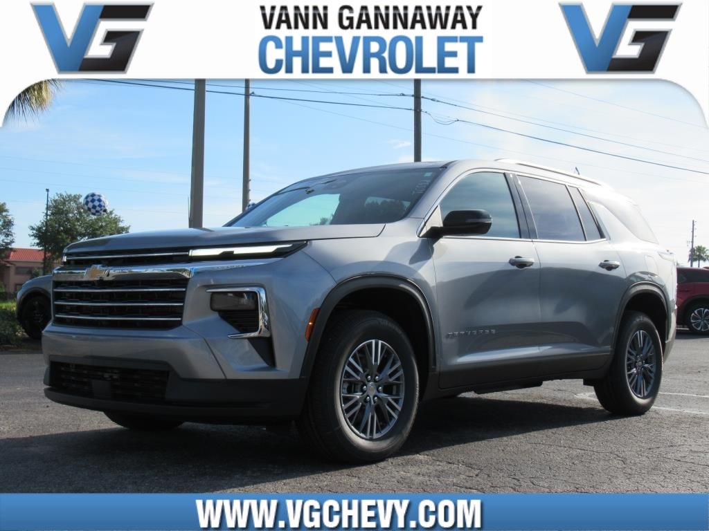 2025 Chevrolet Traverse LT