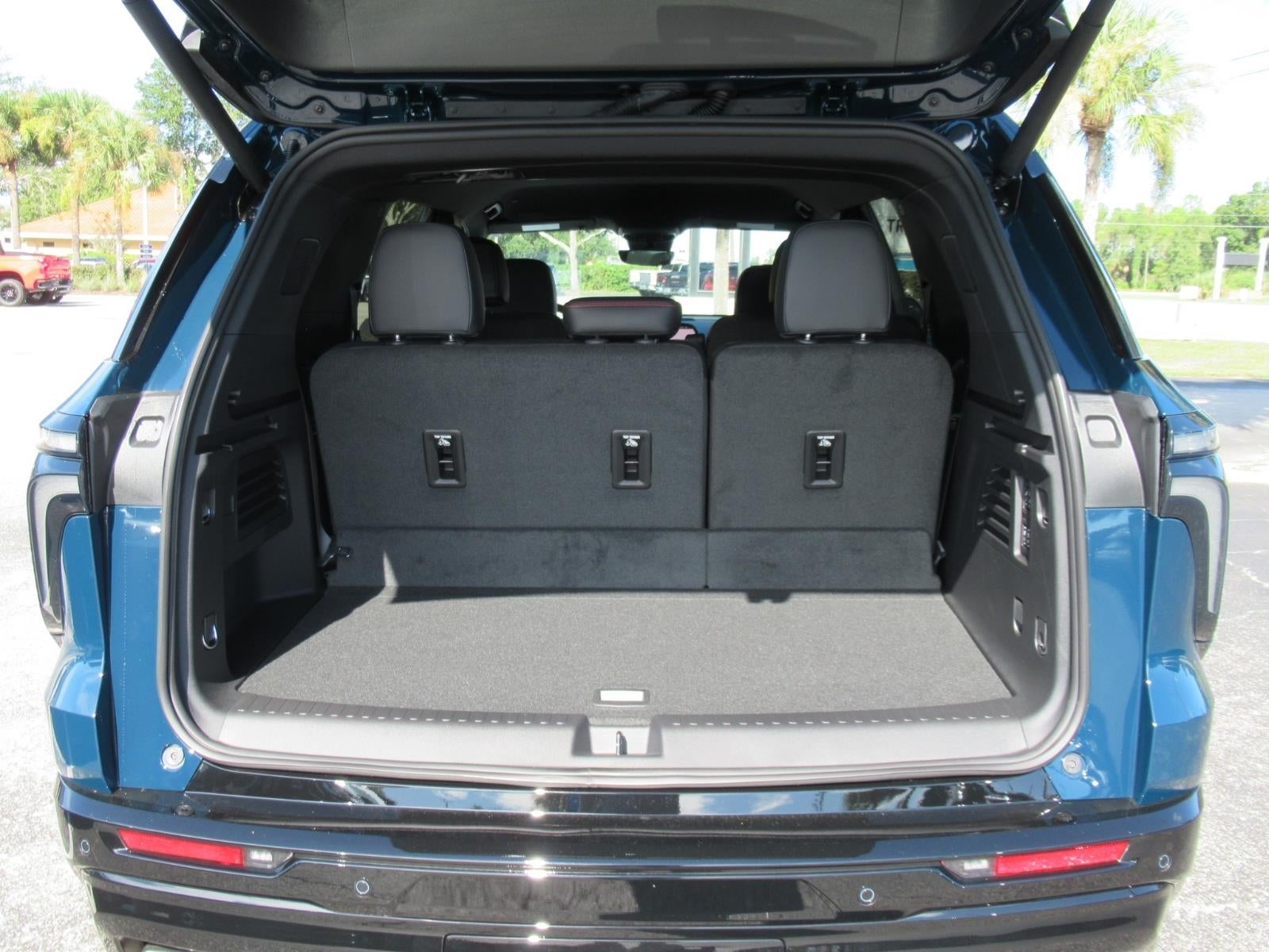 2027 Chevrolet Traverse RS