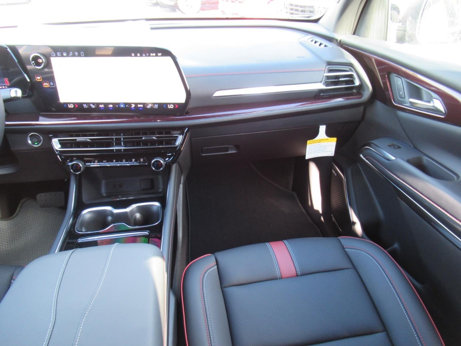 2027 Chevrolet Traverse RS