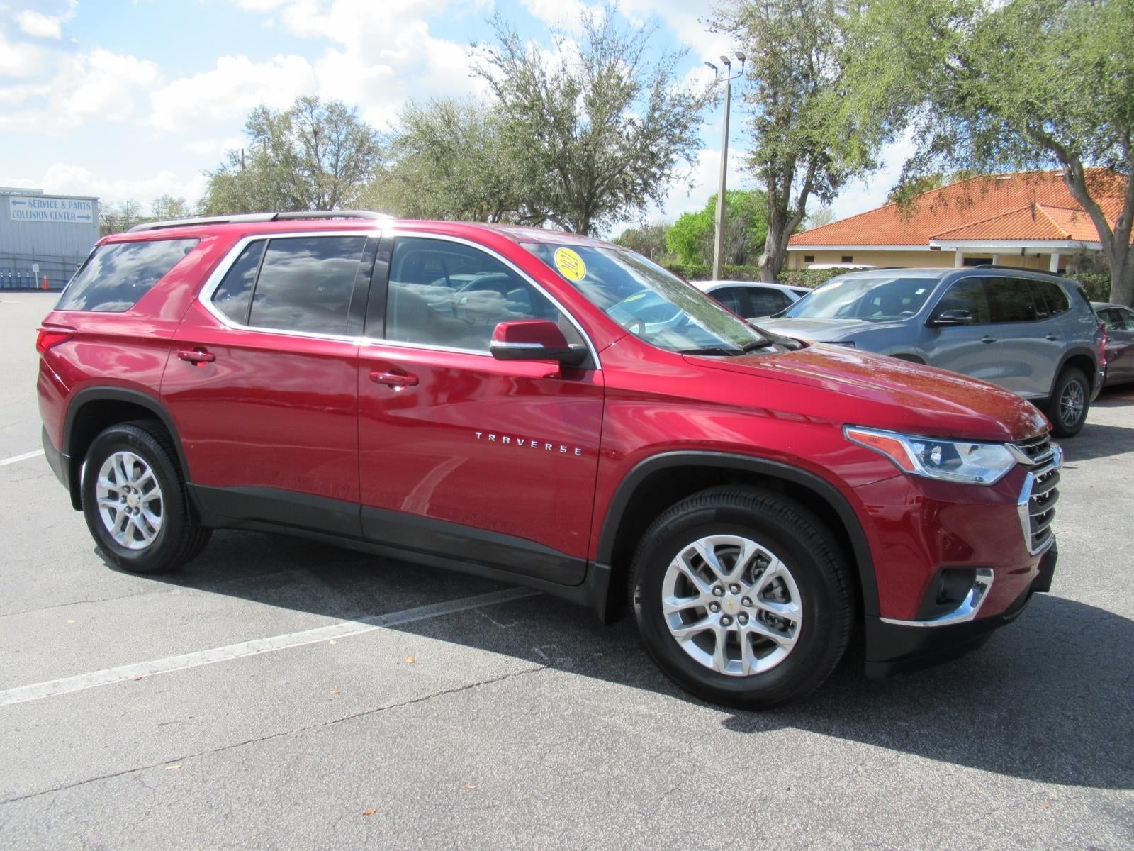 2021 Chevrolet Traverse LT Leather