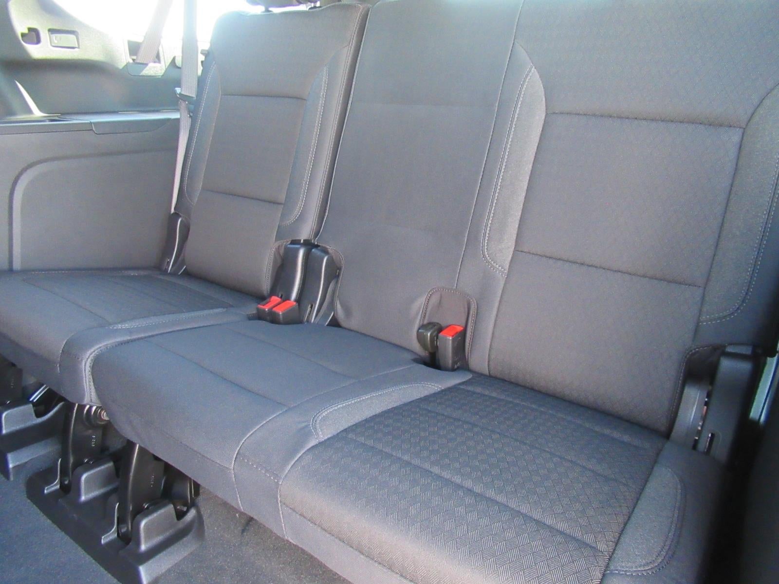 2027 Chevrolet Suburban LS