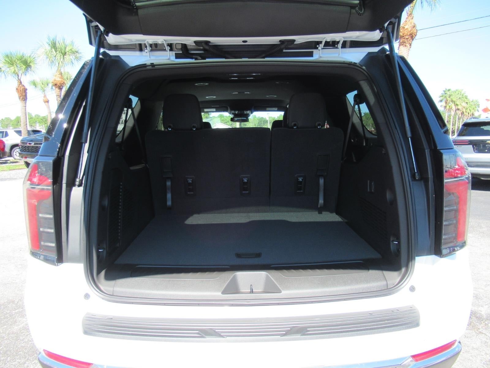 2027 Chevrolet Suburban LS