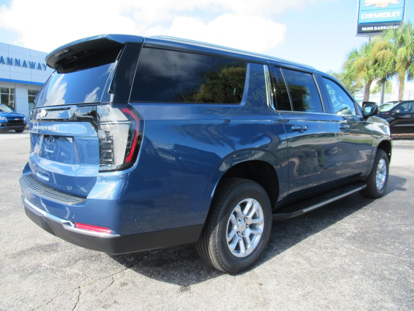 2026 Chevrolet Suburban LT