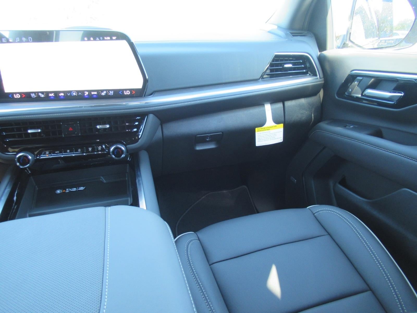 2027 Chevrolet Suburban Premier - Photo 14