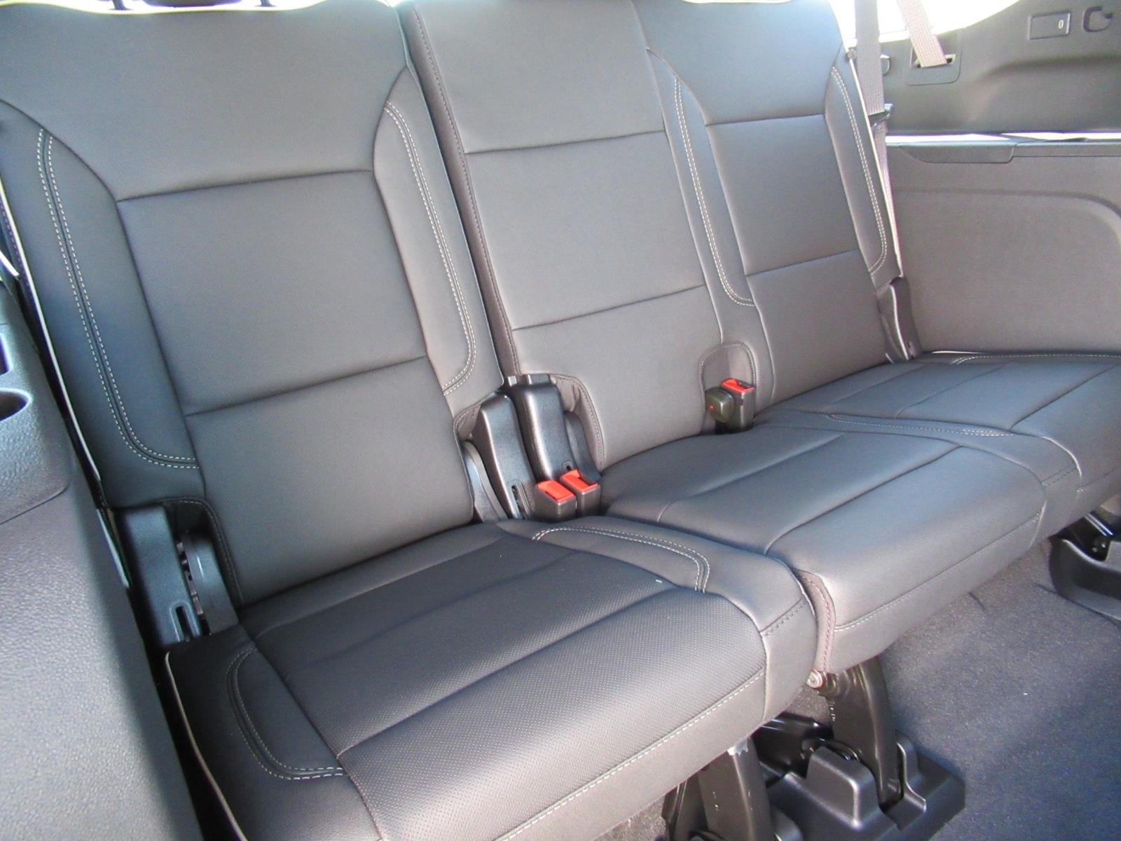 2027 Chevrolet Suburban Premier - Photo 36