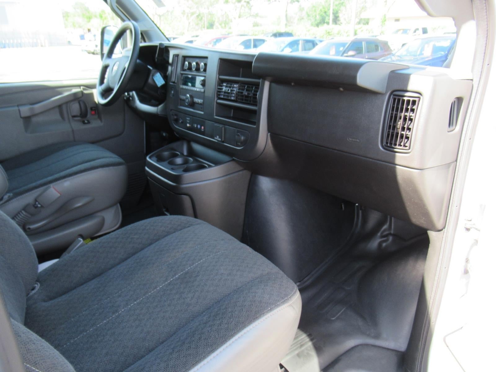 2025 GMC Savana Cargo Work Van