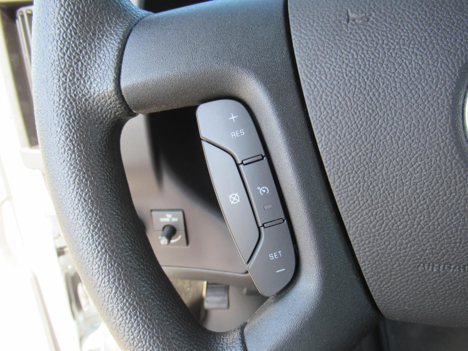 2025 GMC Savana Cargo Work Van
