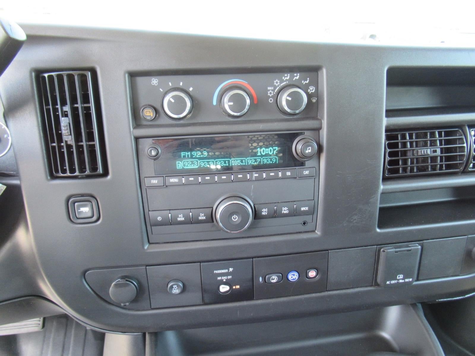 2025 GMC Savana Cargo Work Van