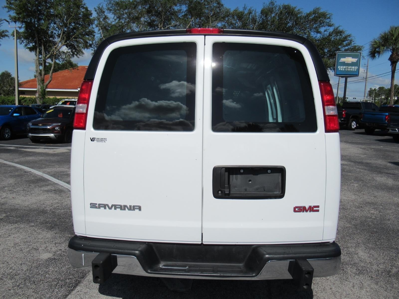 2025 GMC Savana Cargo Work Van