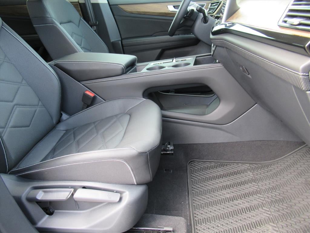 2025 Volkswagen Atlas 2.0T SE