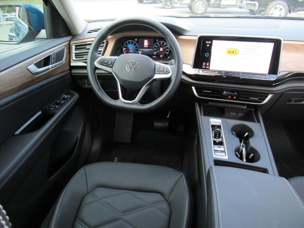 2025 Volkswagen Atlas 2.0T SE