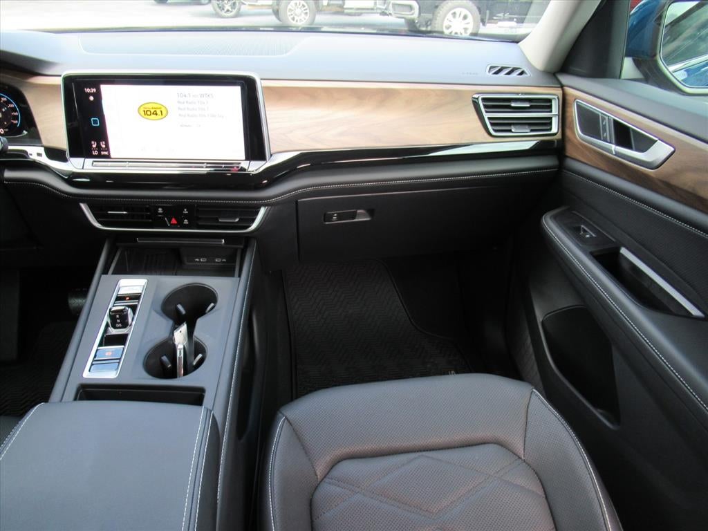 2025 Volkswagen Atlas 2.0T SE