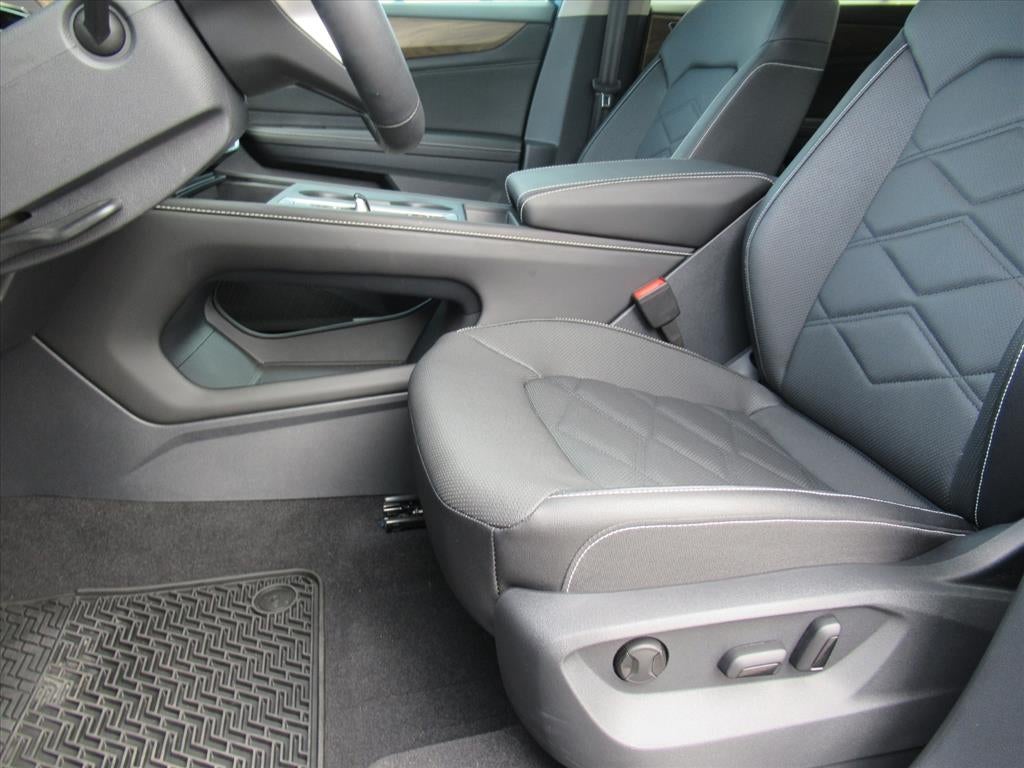 2025 Volkswagen Atlas 2.0T SE