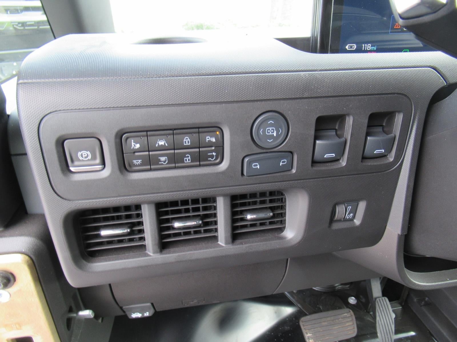 2025 Chevrolet BrightDrop 400 FWD 400