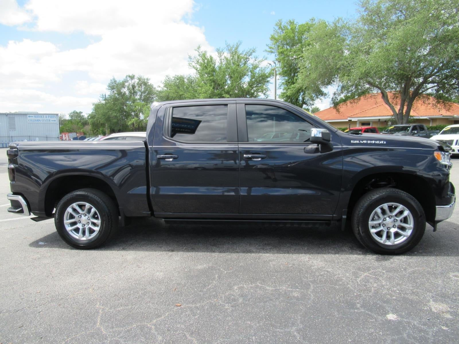 2024 Chevrolet Silverado 1500 LT