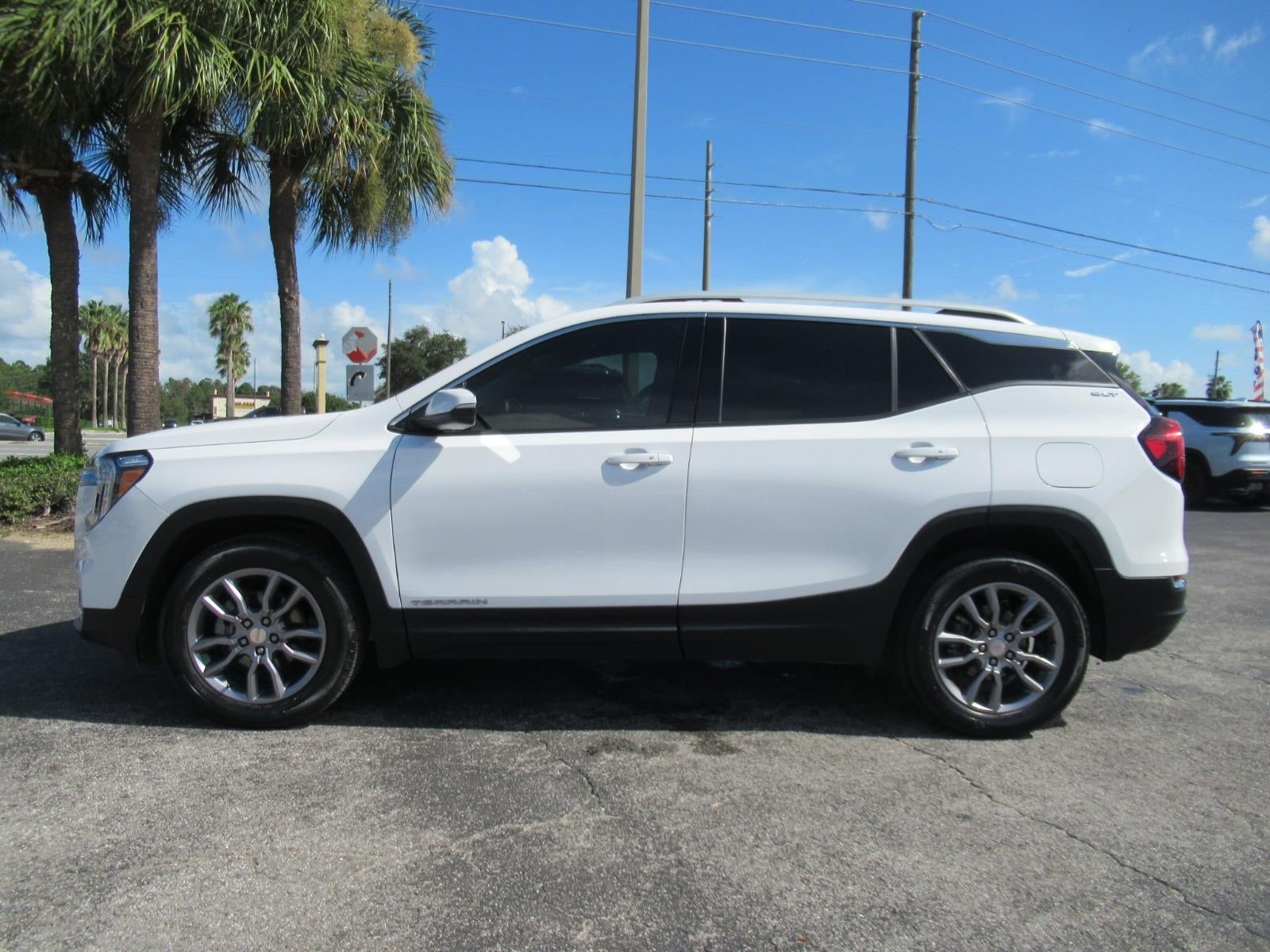2024 GMC Terrain SLT