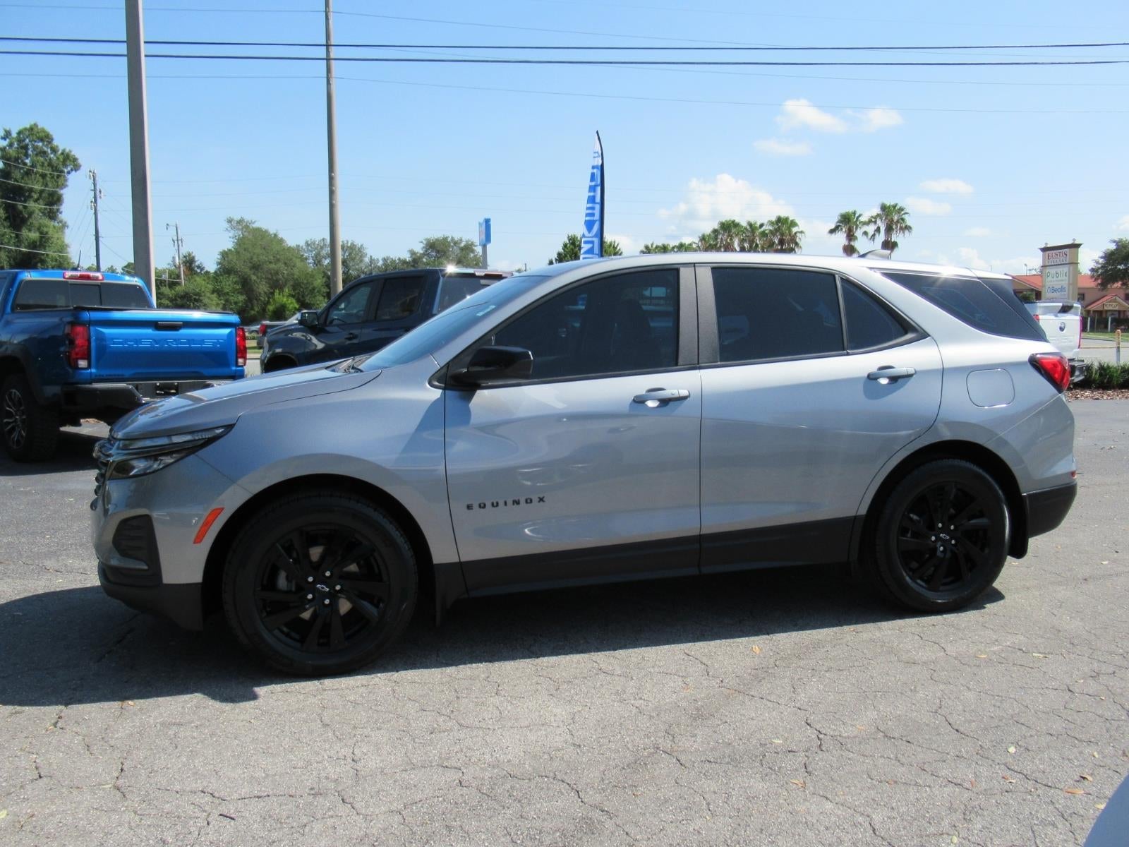2023 Chevrolet Equinox LS