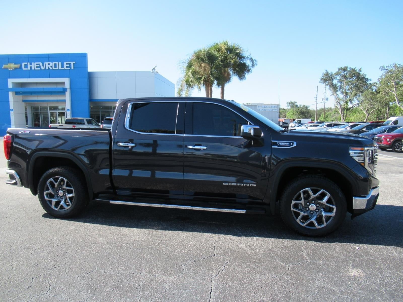 2024 GMC Sierra 1500 SLT