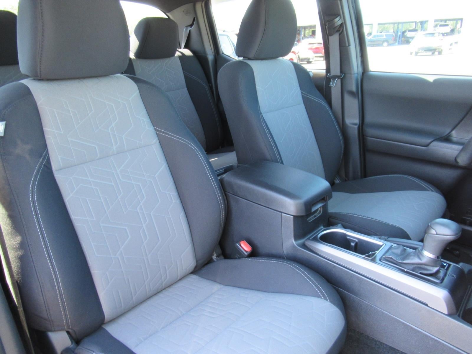 2022 Toyota Tacoma 2WD SR5