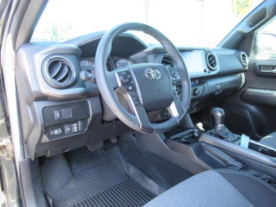 2022 Toyota Tacoma 2WD SR5