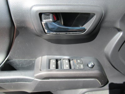 2022 Toyota Tacoma 2WD SR5