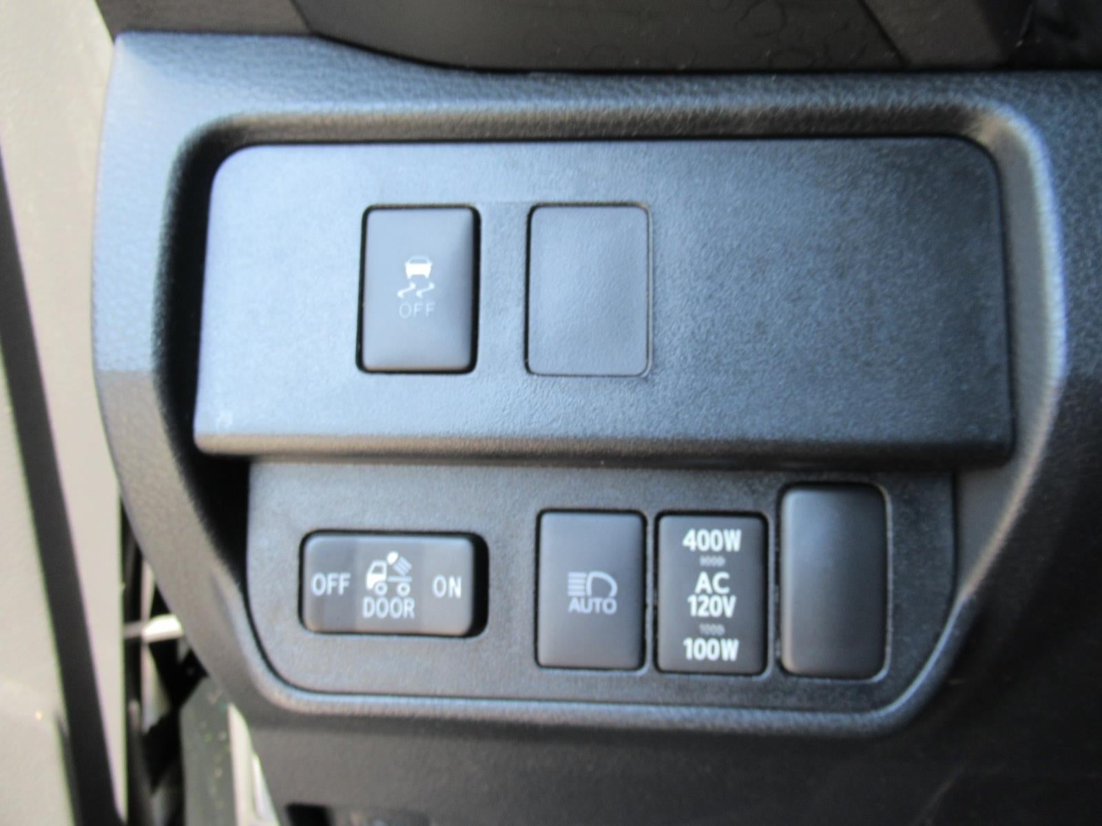 2022 Toyota Tacoma 2WD SR5